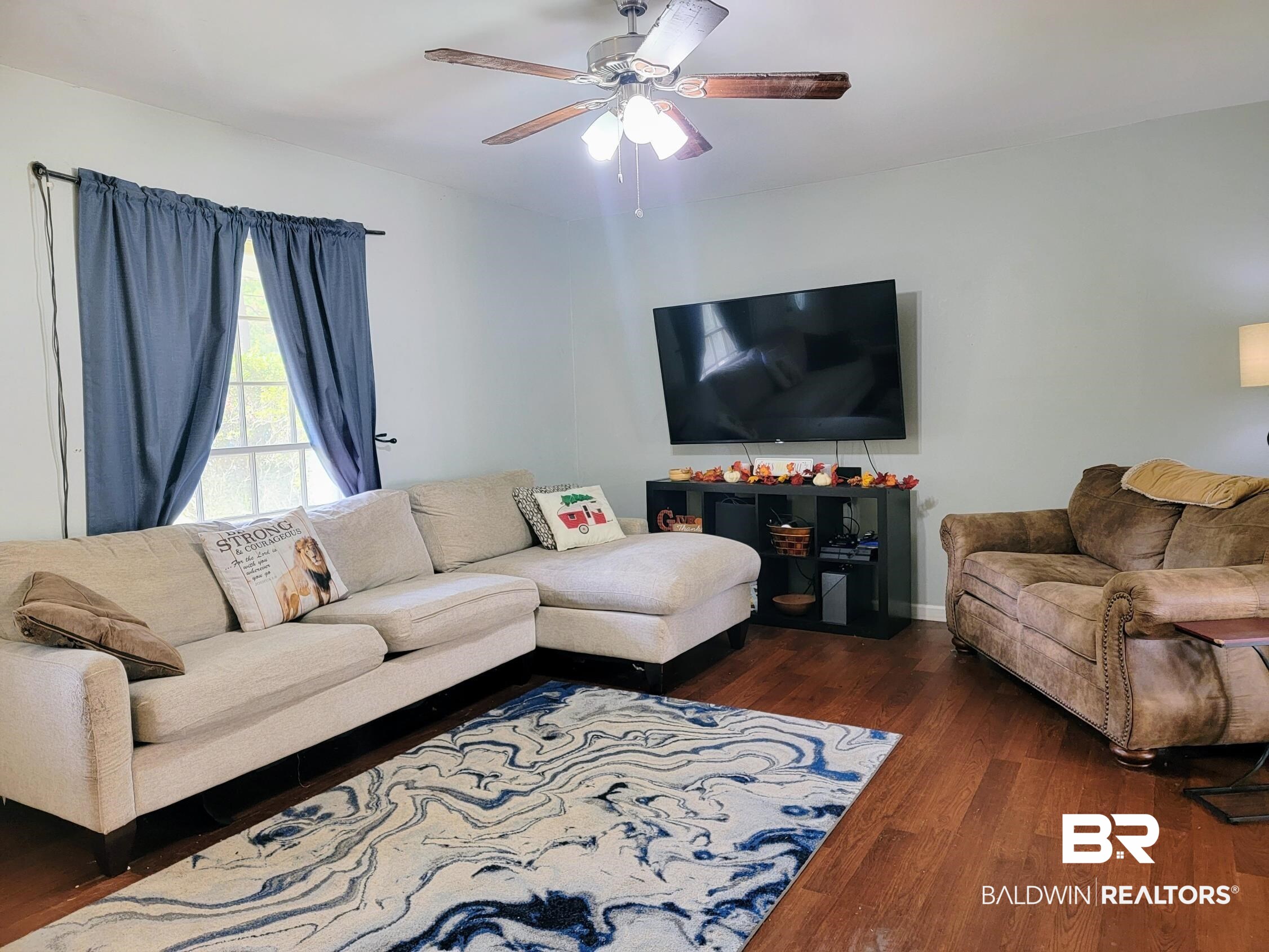 4361 Montclair Circle East Mobile, AL 36693 - Photo 3 of 15