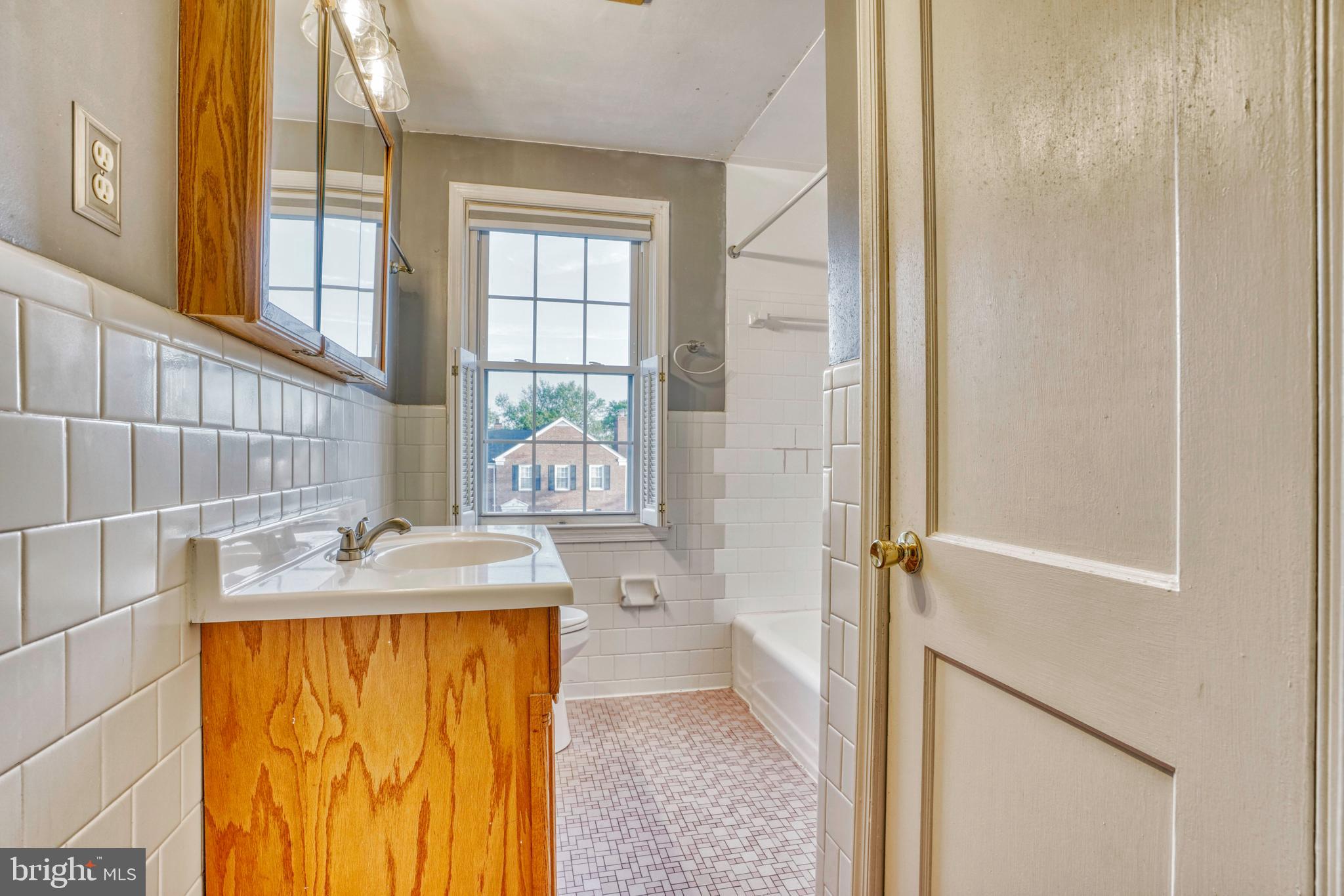 1508 Doxbury Road Baltimore, MD 21286 - Photo 19 of 37