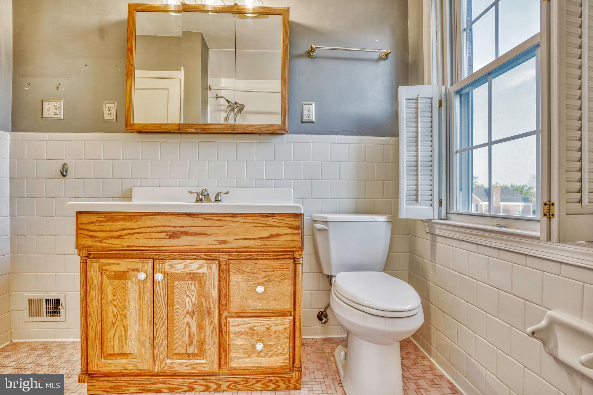 1508 Doxbury Road Baltimore, MD 21286 - Photo 21 of 37