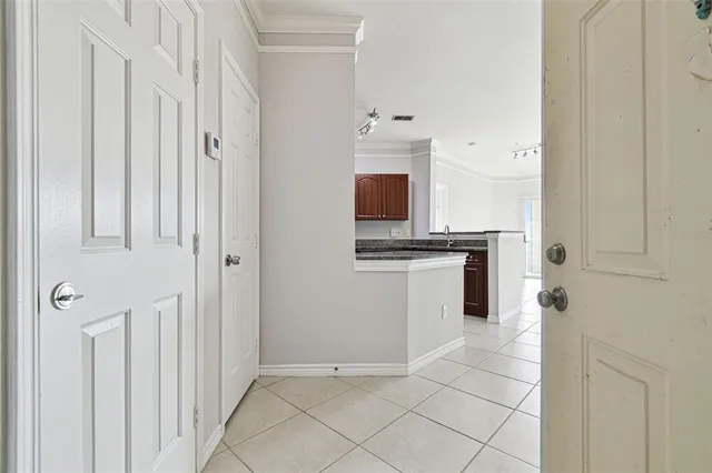 $1,950 | 4302 Bayside Village Drive, Unit 204, Tampa, FL 33615