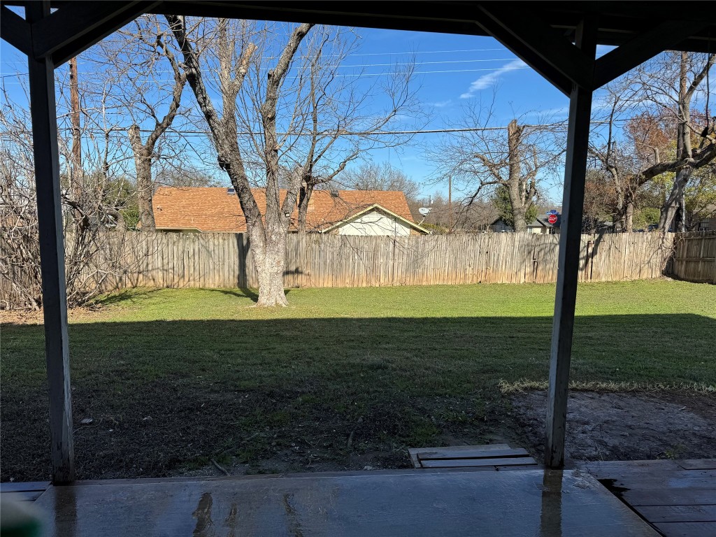 1106 York Castle Drive Pflugerville, TX 78660 - Photo 13 of 13 View of yard