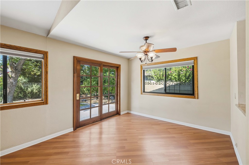 2827 Perfect Lancaster, CA 93536 - Photo 10 of 33