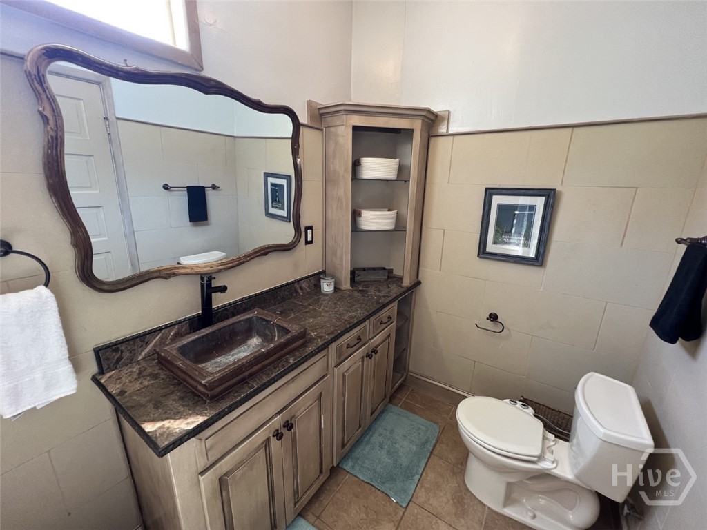 107 West 37th Street Savannah, GA 31401 - Photo 5 of 20