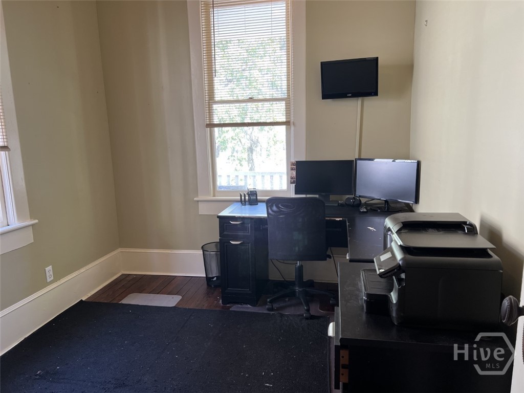 107 West 37th Street Savannah, GA 31401 - Photo 10 of 20