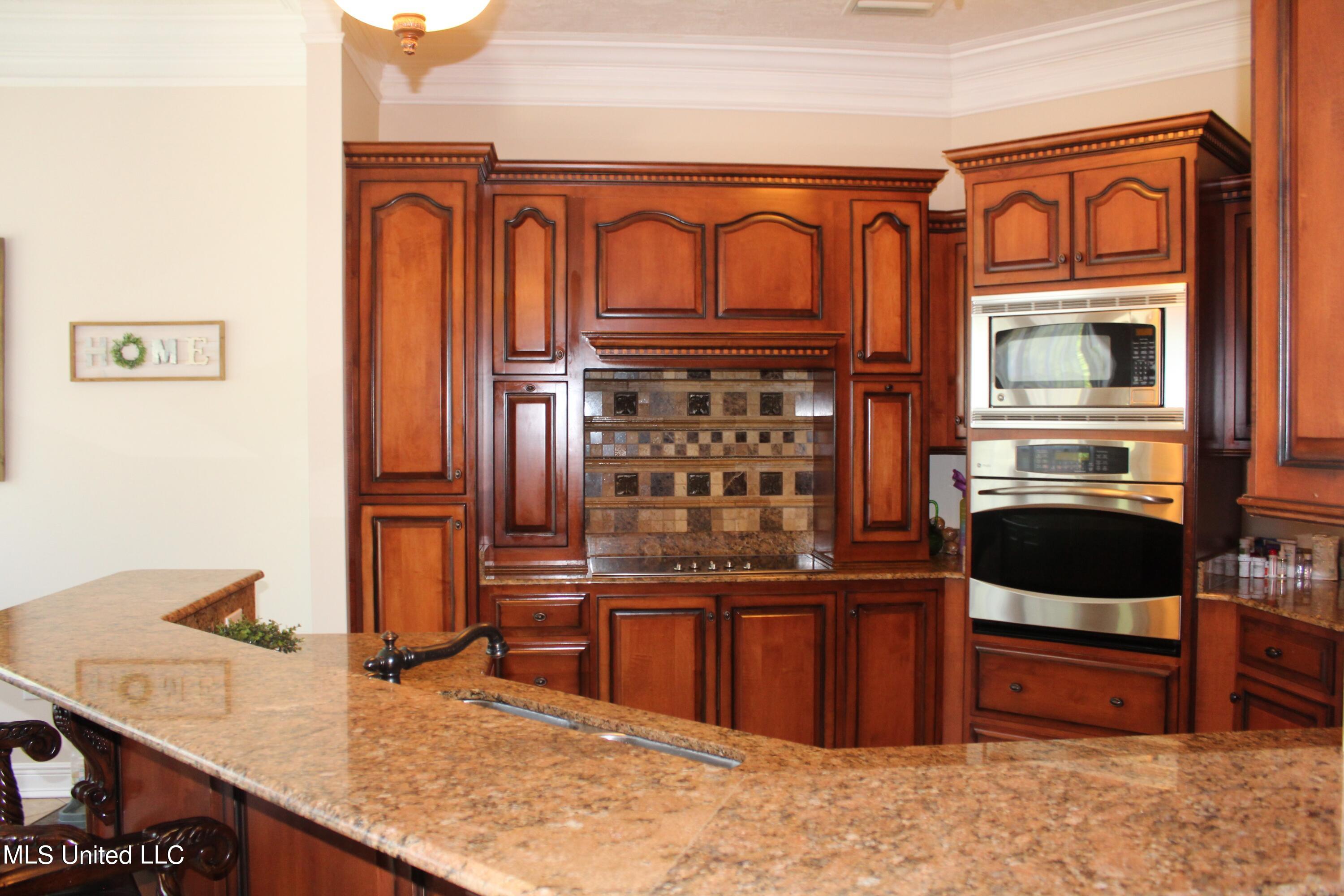 5509 Remington Road Moss Point, MS 39562 - Photo 5 of 14 69998CDC-FEA2-437D-8773-F633697FC8AF