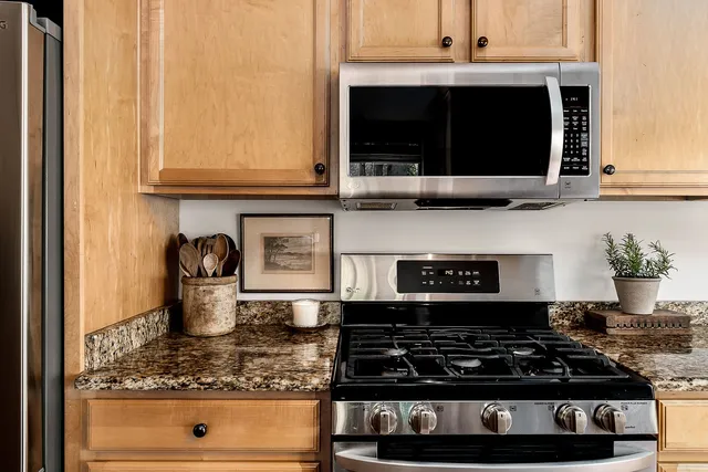 $657,000 | 120 Bay Drive, Lancaster, TN 38569