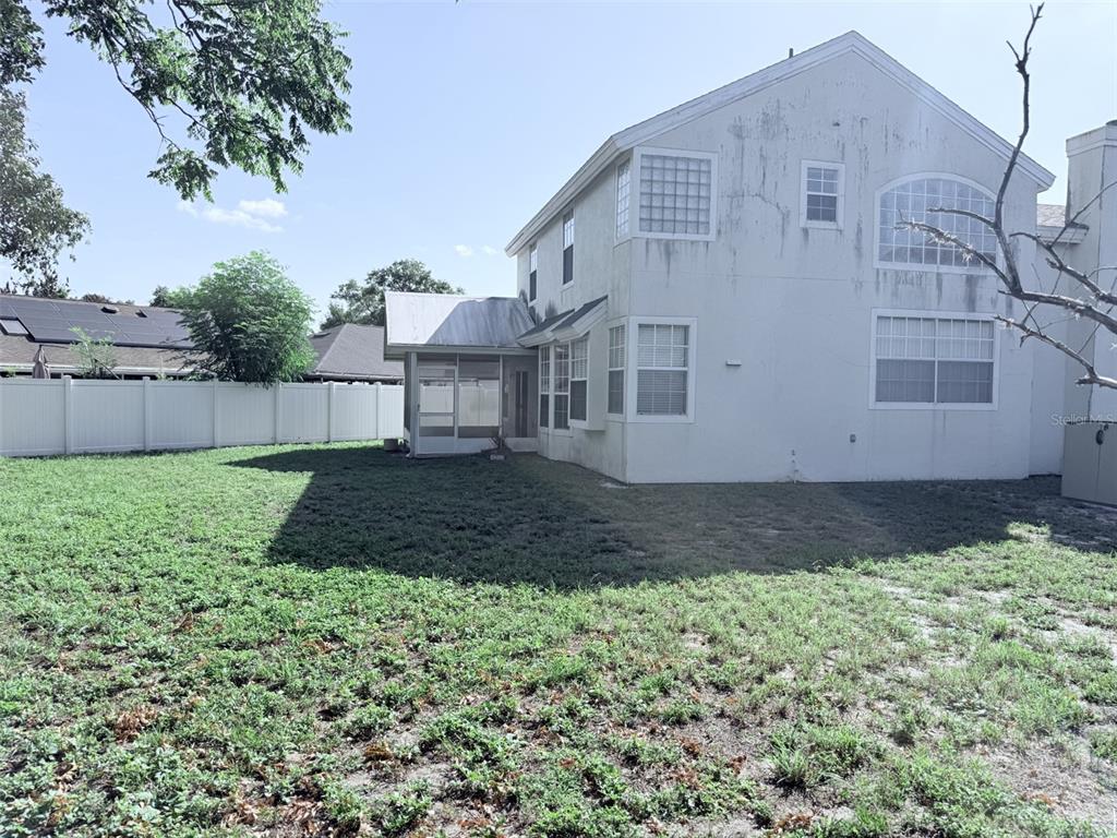 8025 Addison Court Orlando, FL 32835 - Photo 4 of 12