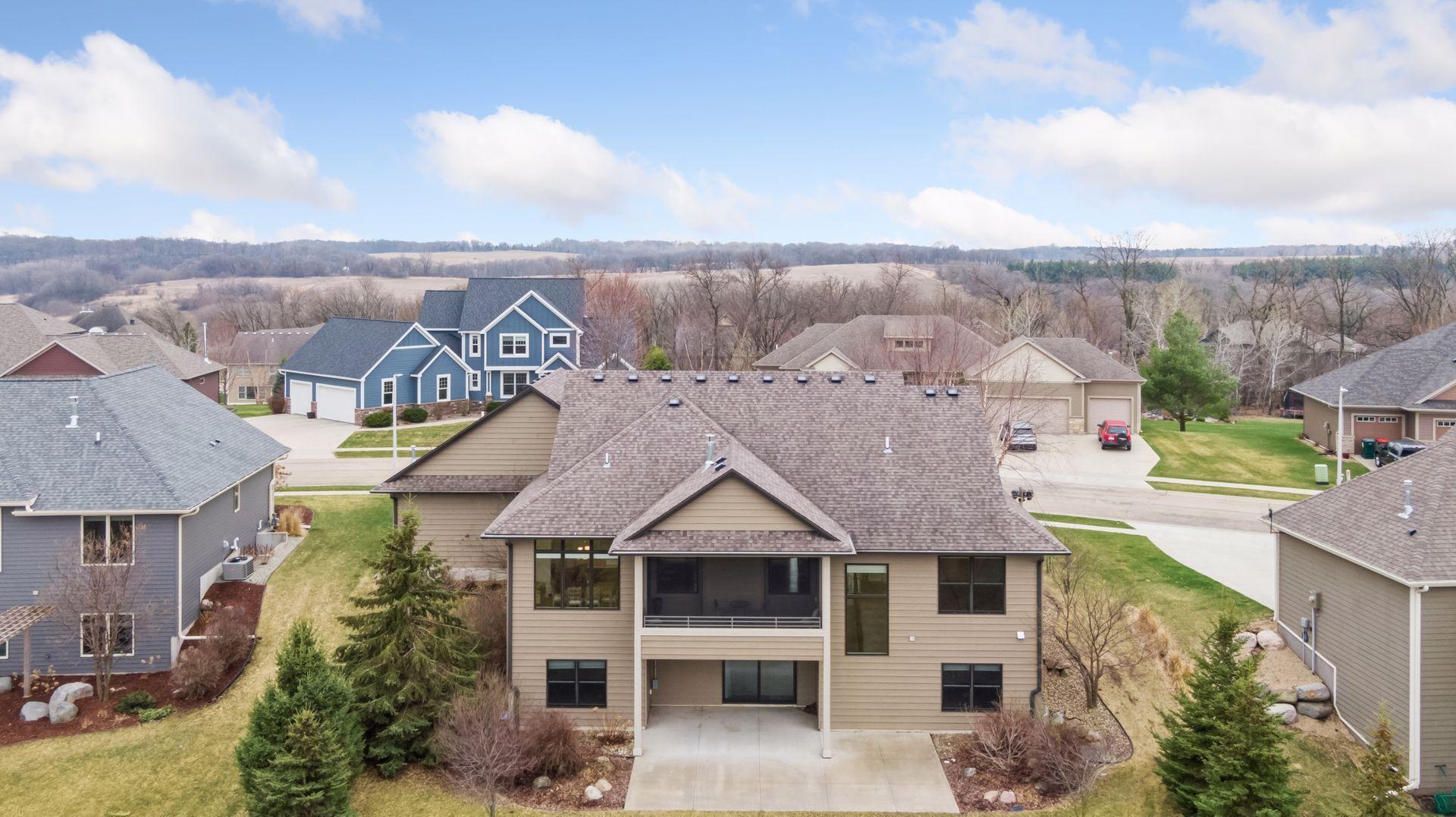 2337 Britwood Lane Southwest Rochester, MN 55902 - Photo 7 of 66 Gallery Image 7