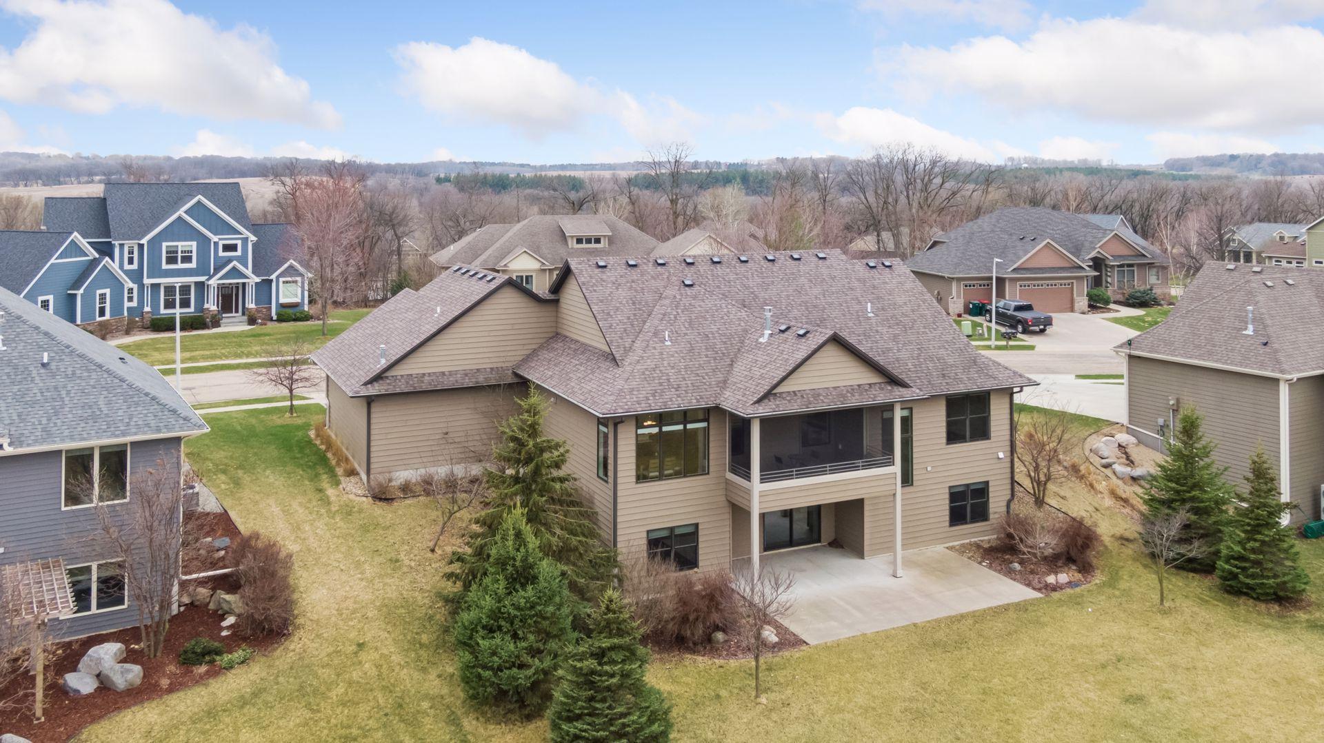 2337 Britwood Lane Southwest Rochester, MN 55902 - Photo 8 of 66 Gallery Image 8