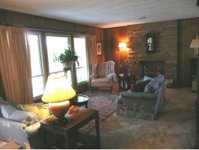 401 Mitchell Road Kingsport, TN 37663 - Photo 2 of 24 Living Room