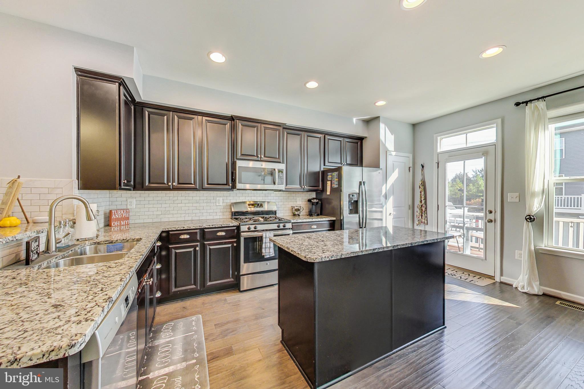 24875 Coats Square Aldie, VA 20105 - Photo 13 of 34