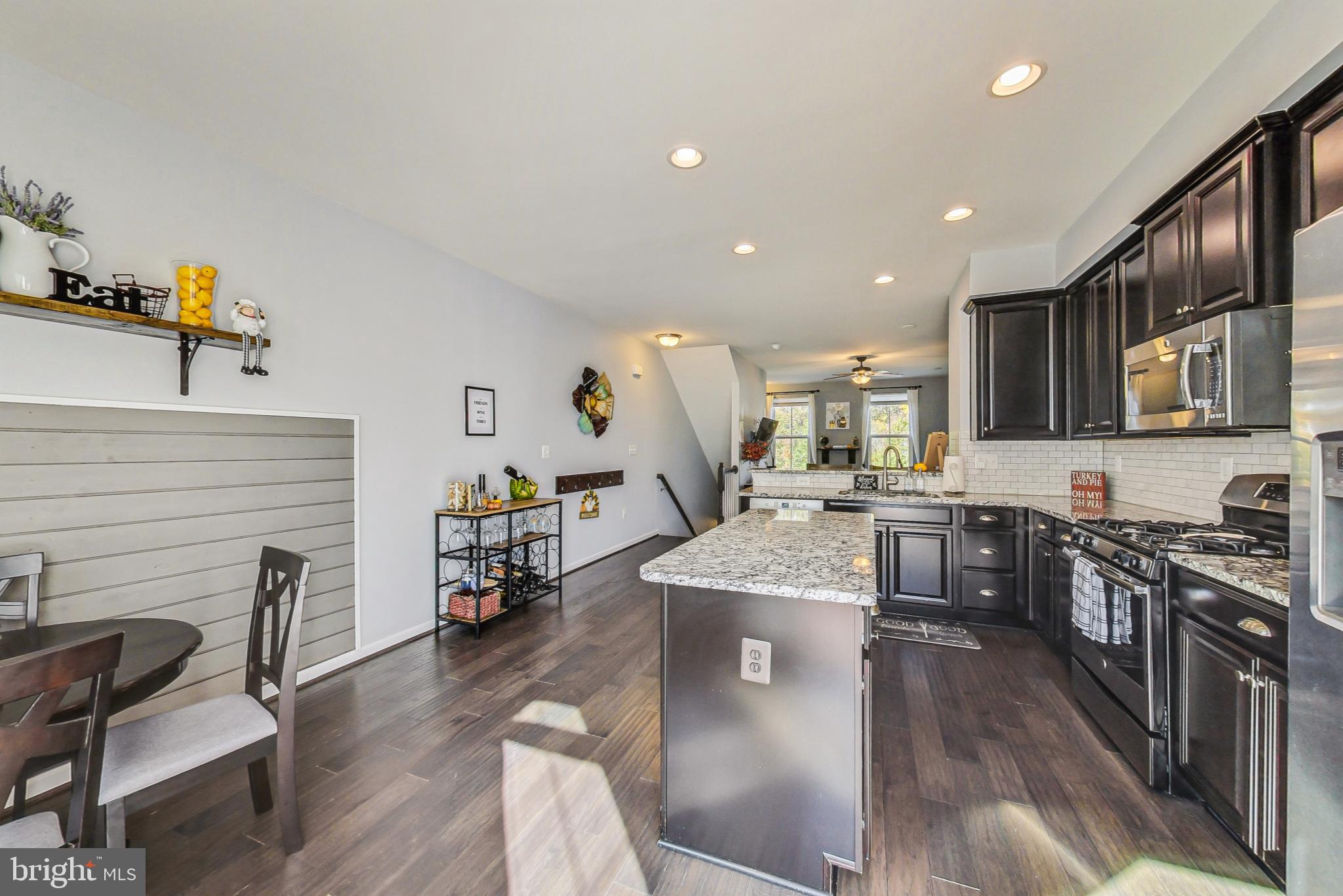 24875 Coats Square Aldie, VA 20105 - Photo 14 of 34