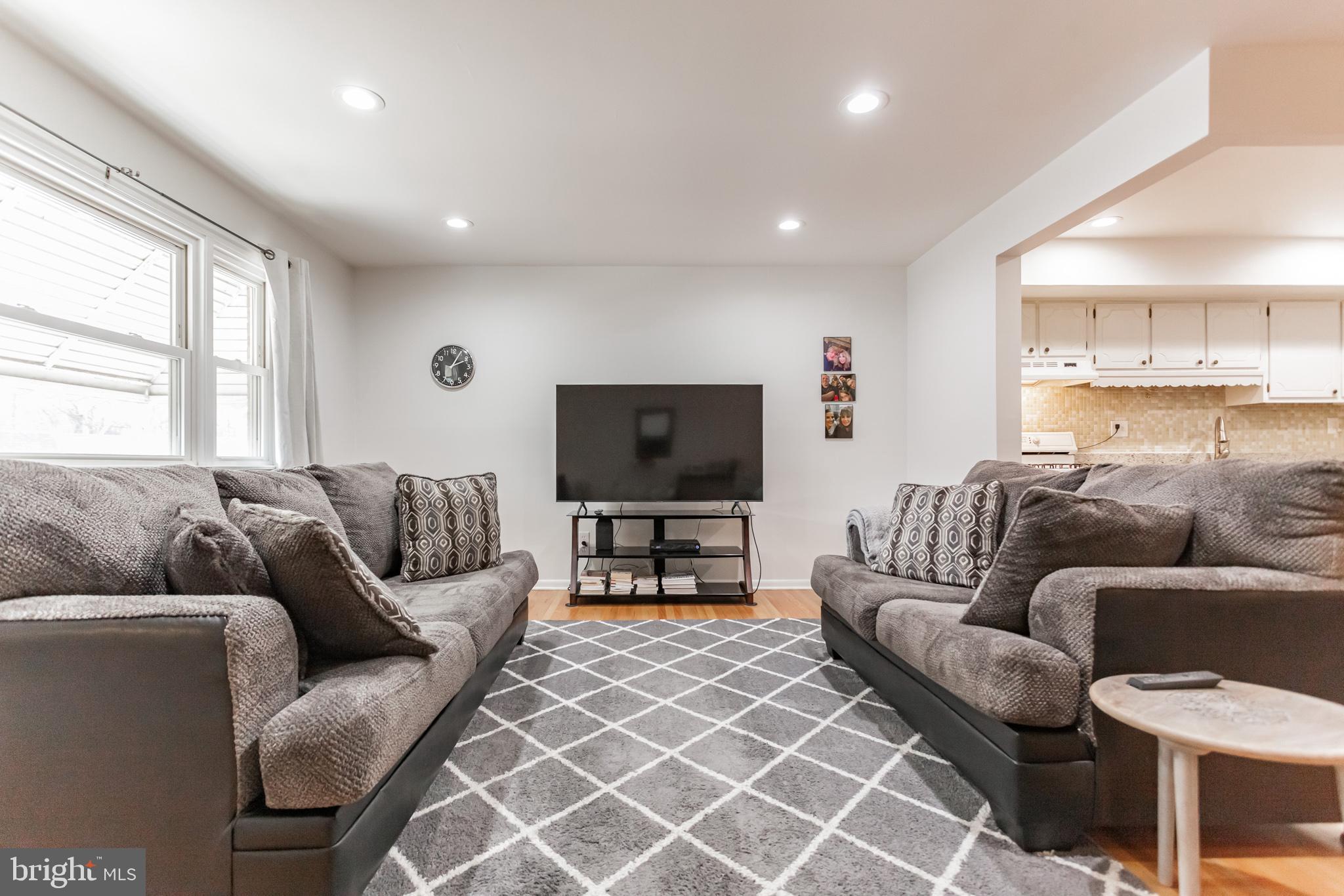 3343 South Keswick Road Philadelphia, PA 19114 - Photo 1 of 22 Gallery Image 1