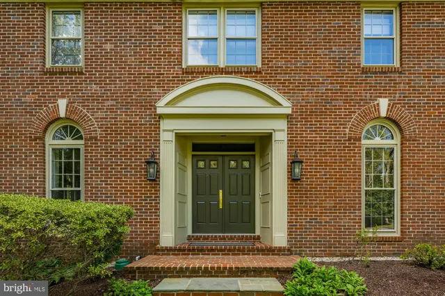 $2,295,000 | 1109 Old Cedar Road, McLean, VA 22102