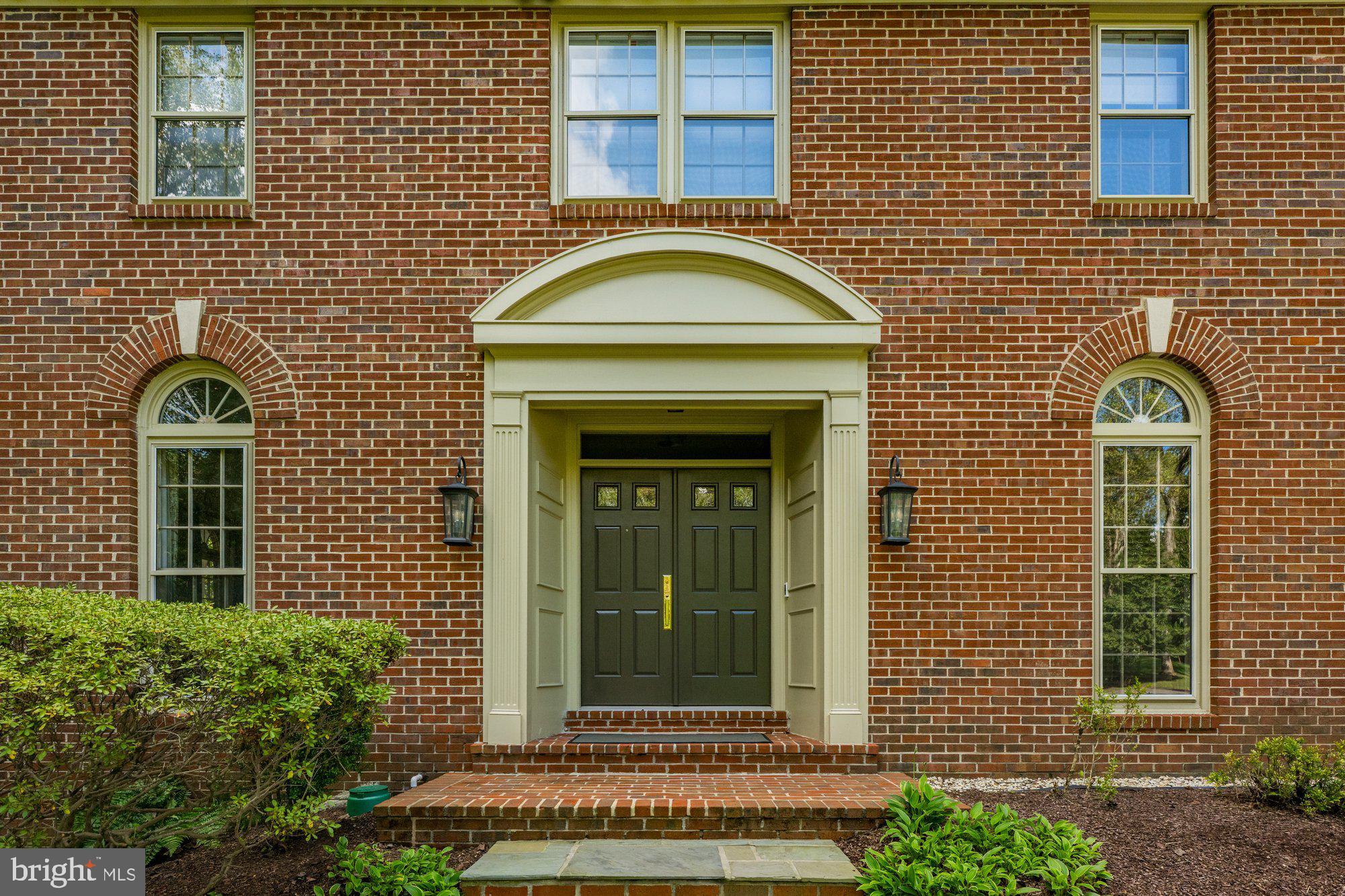 1109 Old Cedar Road McLean, VA 22102 - Photo 2 of 45