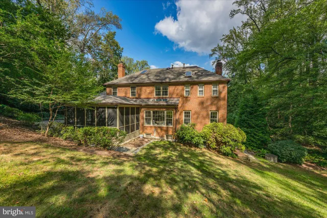 $2,295,000 | 1109 Old Cedar Road, McLean, VA 22102