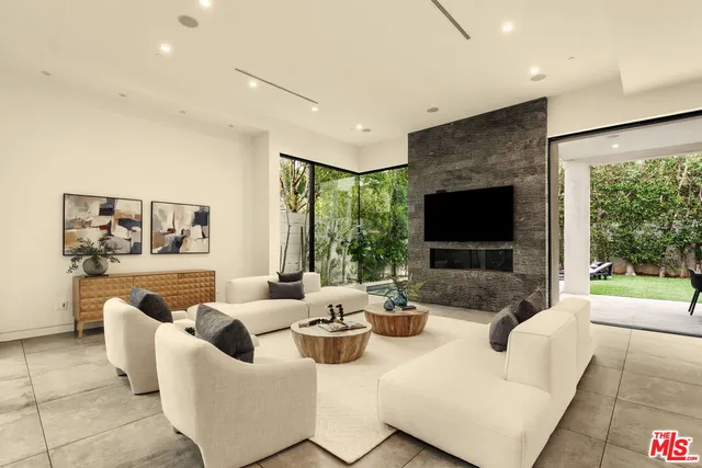 $3,450,000 | 458 South Mansfield Avenue, Los Angeles, CA 90036