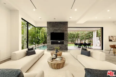 $3,450,000 | 458 South Mansfield Avenue, Los Angeles, CA 90036