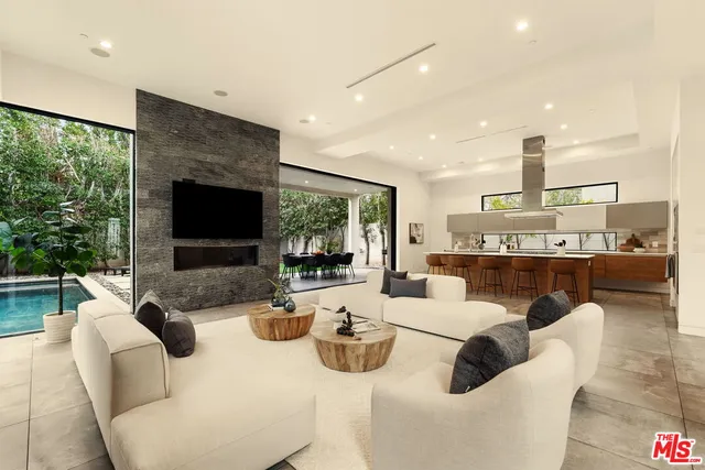 $3,450,000 | 458 South Mansfield Avenue, Los Angeles, CA 90036