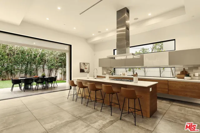 $3,450,000 | 458 South Mansfield Avenue, Los Angeles, CA 90036