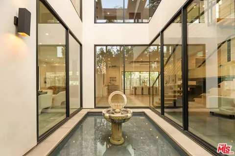 $3,450,000 | 458 South Mansfield Avenue, Los Angeles, CA 90036