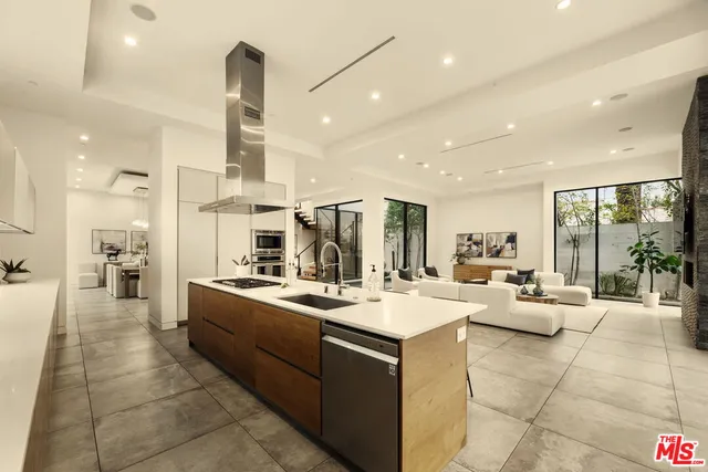 $3,450,000 | 458 South Mansfield Avenue, Los Angeles, CA 90036