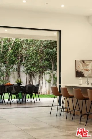 $3,450,000 | 458 South Mansfield Avenue, Los Angeles, CA 90036