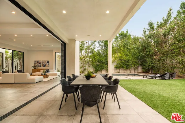 $3,450,000 | 458 South Mansfield Avenue, Los Angeles, CA 90036