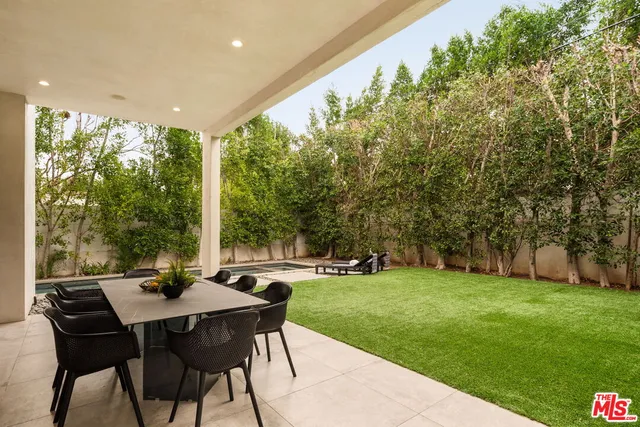 $3,450,000 | 458 South Mansfield Avenue, Los Angeles, CA 90036