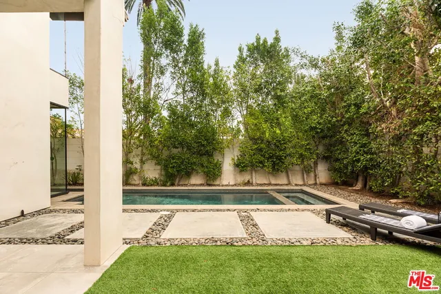 $3,450,000 | 458 South Mansfield Avenue, Los Angeles, CA 90036