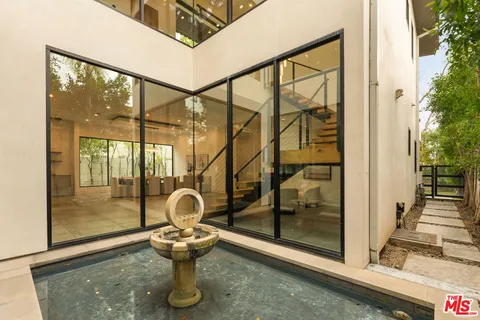 $3,450,000 | 458 South Mansfield Avenue, Los Angeles, CA 90036