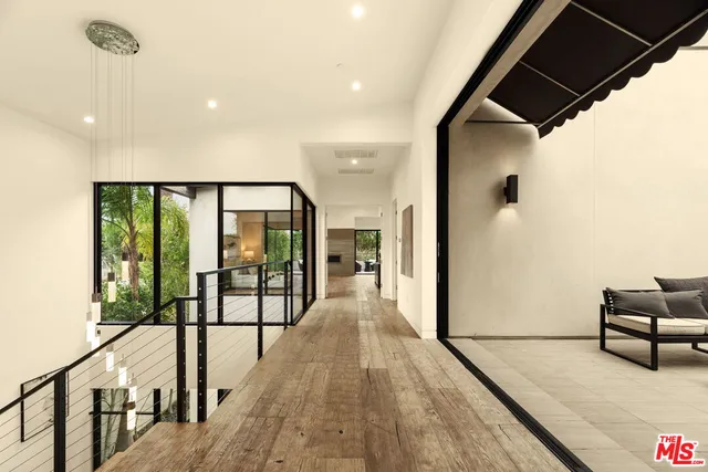 $3,450,000 | 458 South Mansfield Avenue, Los Angeles, CA 90036