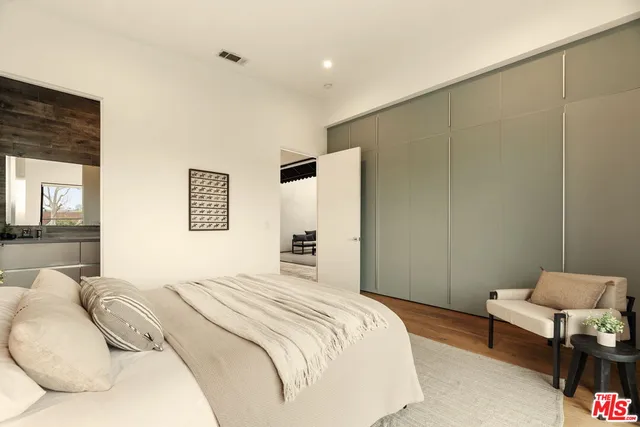 $3,450,000 | 458 South Mansfield Avenue, Los Angeles, CA 90036