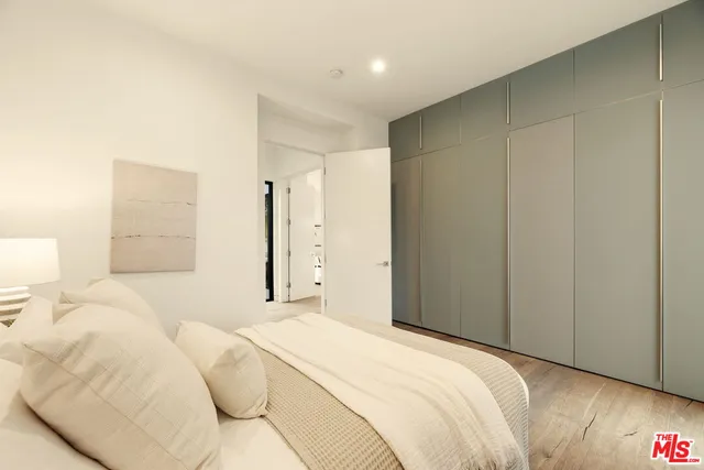 $3,450,000 | 458 South Mansfield Avenue, Los Angeles, CA 90036