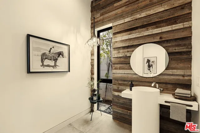 $3,450,000 | 458 South Mansfield Avenue, Los Angeles, CA 90036