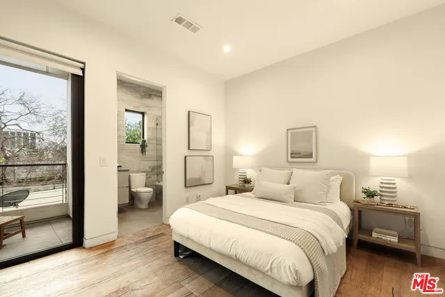 $3,450,000 | 458 South Mansfield Avenue, Los Angeles, CA 90036