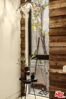 $3,450,000 | 458 South Mansfield Avenue, Los Angeles, CA 90036