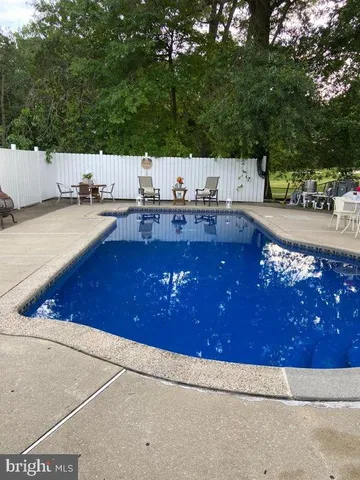 $494,900 | 40 Crestview Drive, Willingboro, NJ 08046