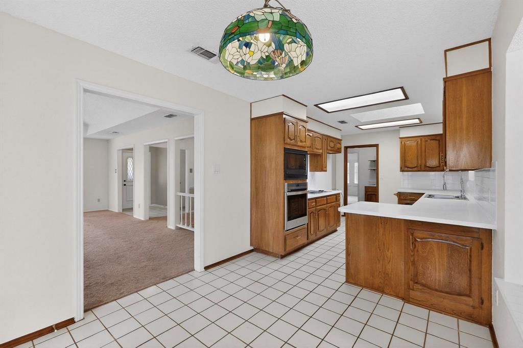 180 Annetta Road Willow Park, TX 76087 - Photo 11 of 39