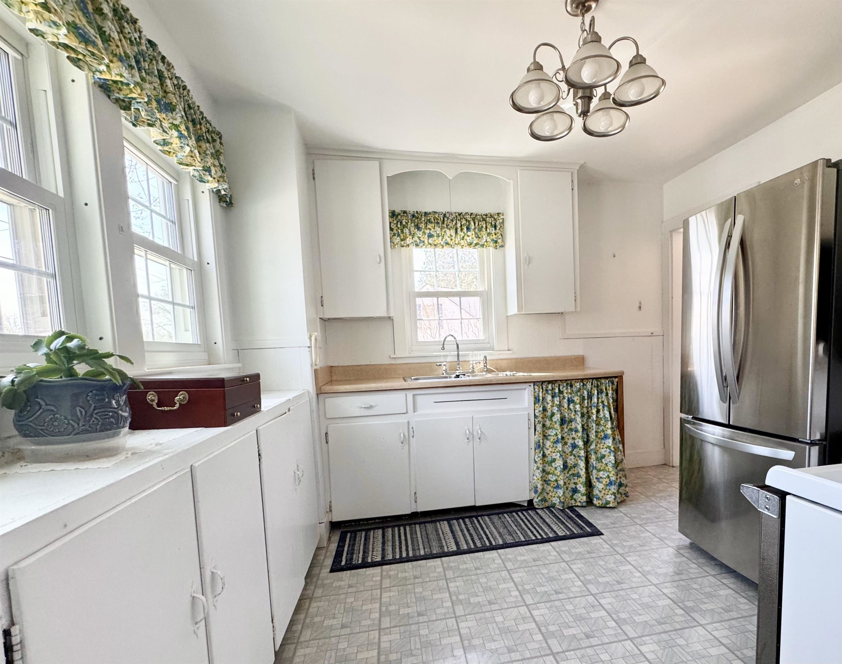 52 Litchfield Street Springfield, VT 05156 - Photo 6 of 25