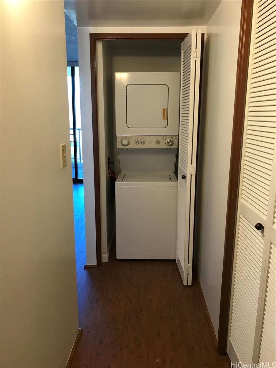 990 Ala Nanala Street, Unit 33C Honolulu, HI 96818 - Photo 12 of 24