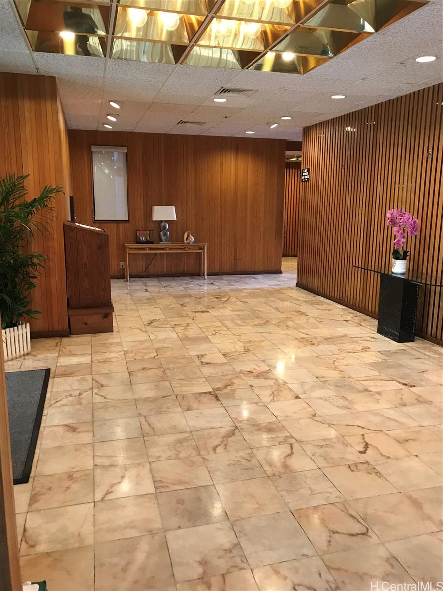 990 Ala Nanala Street, Unit 33C Honolulu, HI 96818 - Photo 16 of 24