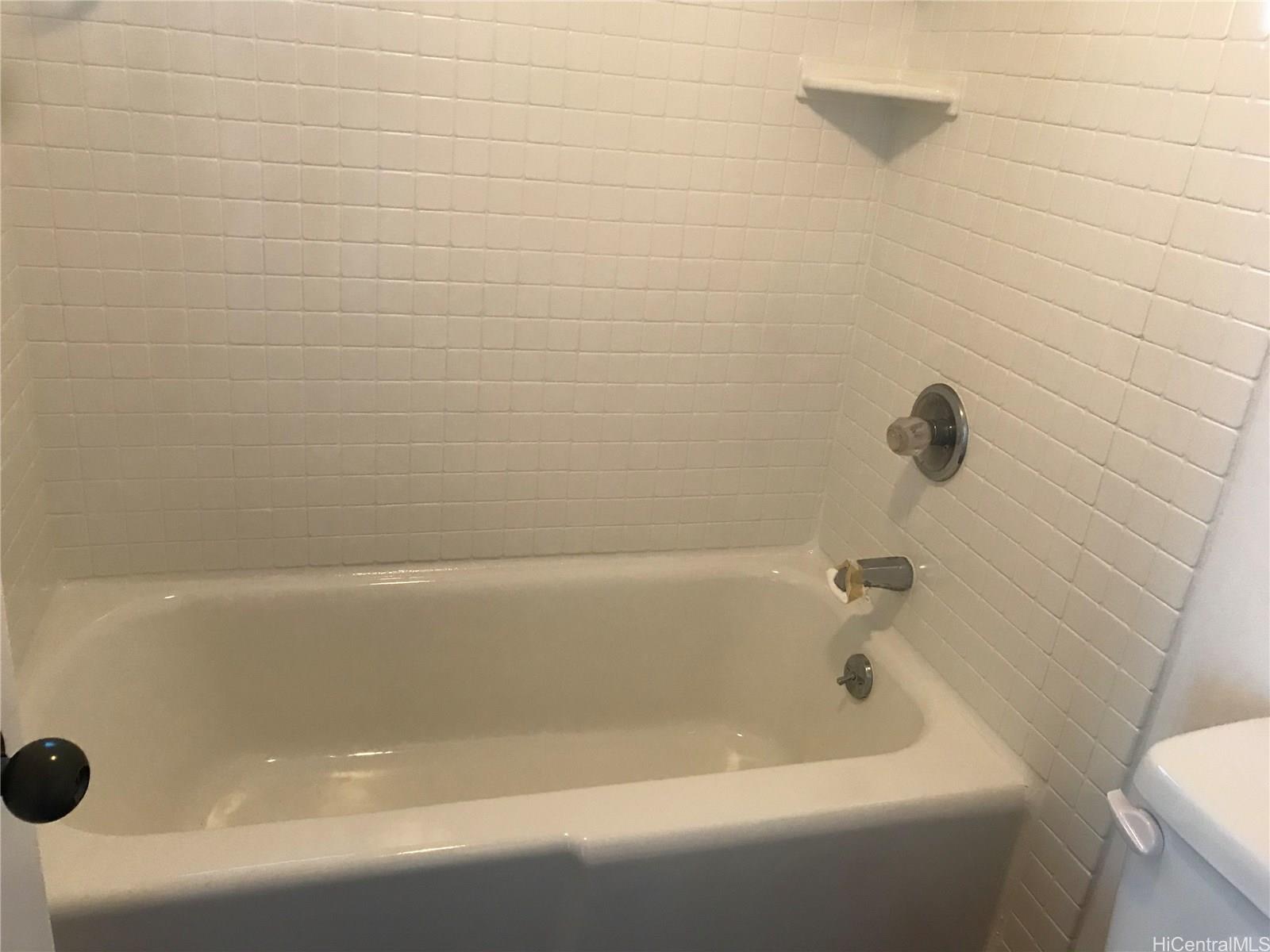 990 Ala Nanala Street, Unit 33C Honolulu, HI 96818 - Photo 10 of 24