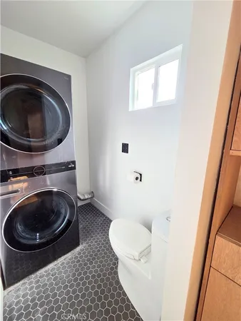 $3,900 | 2068 San Francisco Avenue, Long Beach, CA 90806