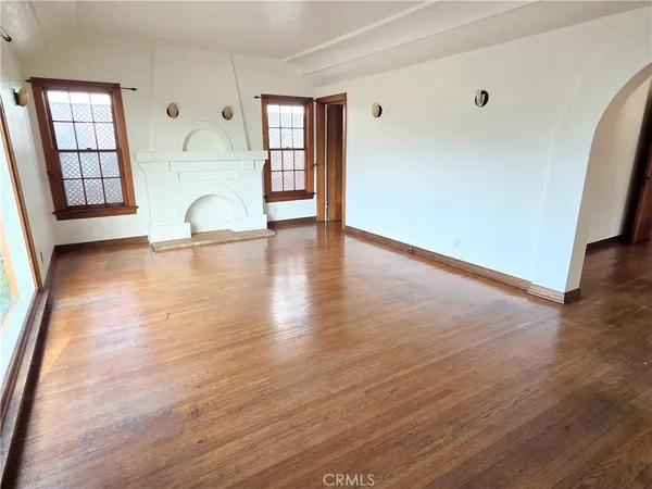 $3,900 | 2068 San Francisco Avenue, Long Beach, CA 90806