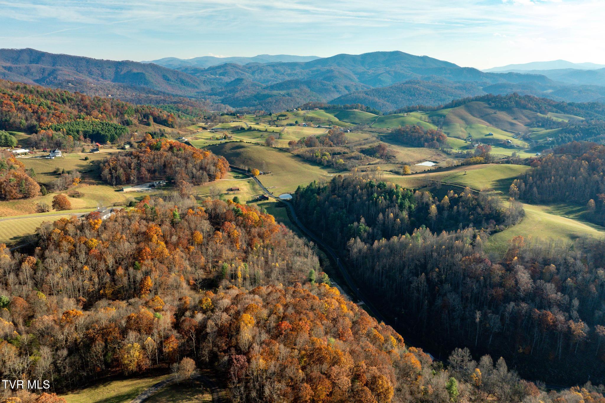 Lot 51 Redbud Circle, Unit 51 Butler, TN 37640 - Photo 8 of 31 Lot 51Eagle Ridge (8 of 27)