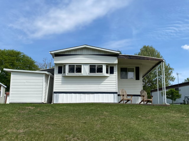900 Regan Road, Unit 221 Rock Falls, IL 61071 - Photo 2 of 14