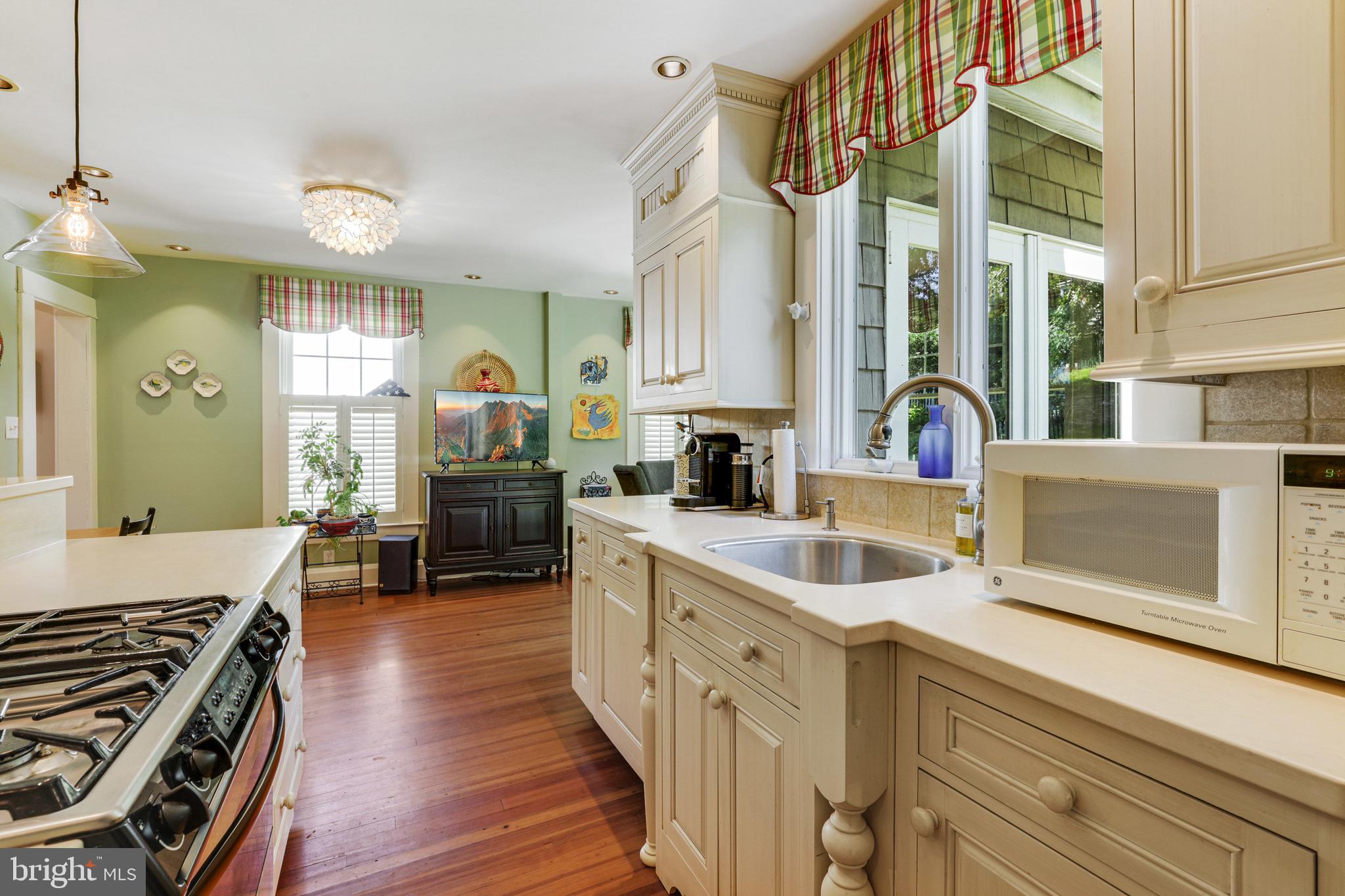 1508 Ruxton Road Baltimore, MD 21204 - Photo 14 of 35