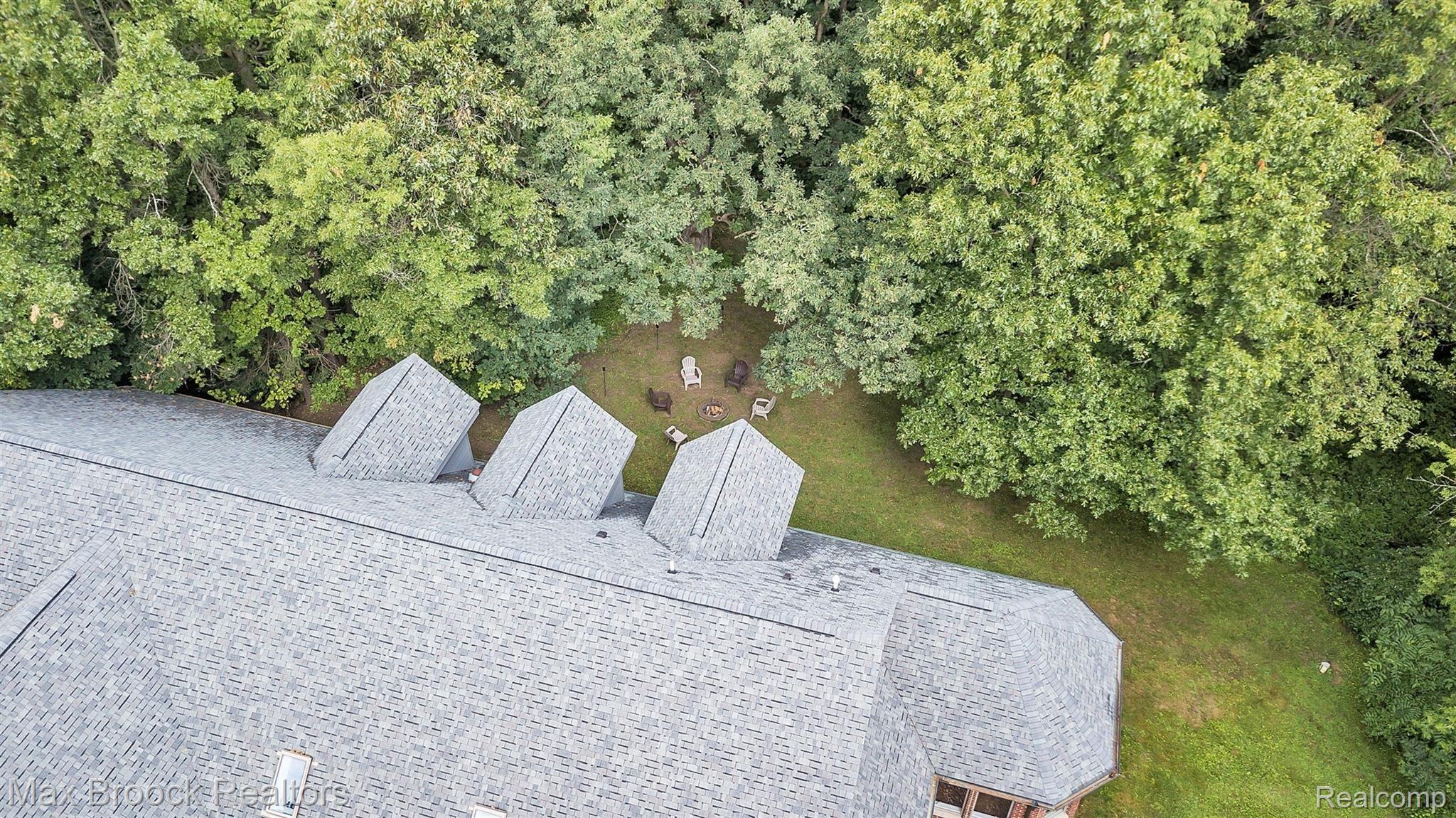 6765 Ridgewood Road Clarkston, MI 48346 - Photo 92 of 92 112-6765-Ridgewood-Rd-WindowStill-Re.jpg