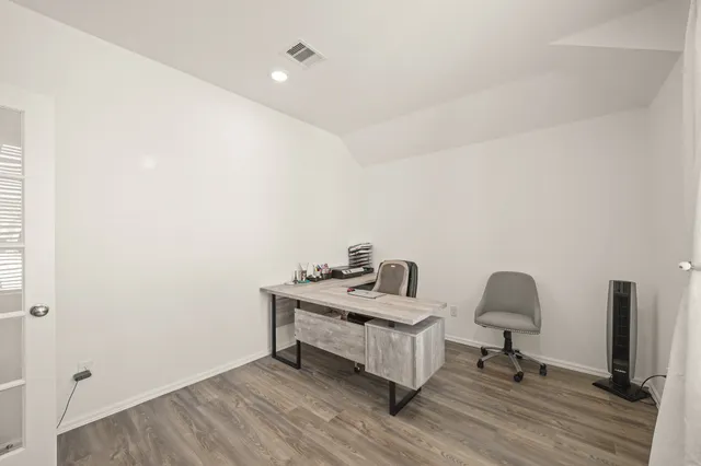 $2,300 | 3019 Live Spgs Way, Rosenberg, TX 77471